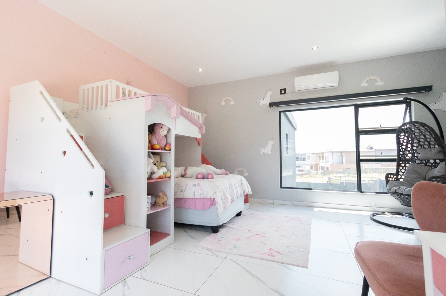 5 Bedroom Property for Sale in Cashan North West